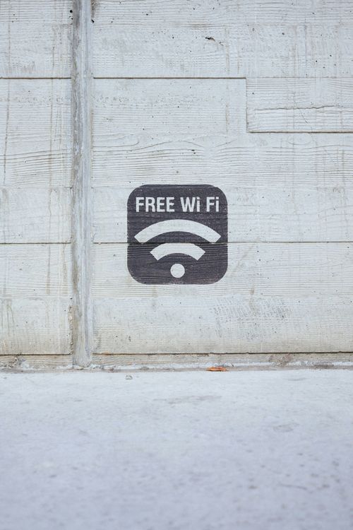 Ancaman Keamanan Jaringan Wi-Fi Publik dan Modus Penyusupan Data Pribadi