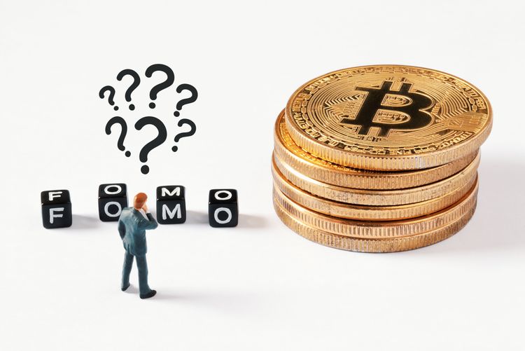 Jangan Terjebak Fomo: Mengapa Dana Darurat Lebih Penting daripada Investasi Viral