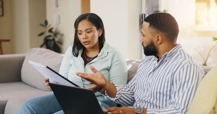 Terlihat Meyakinkan Tapi Berbahaya! Ini Cara Pilih Pindar yang Aman